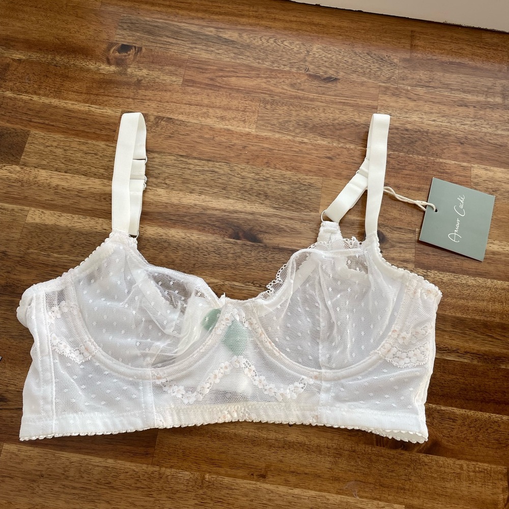 AMOUR CACHE - Lace Bralette in Cream